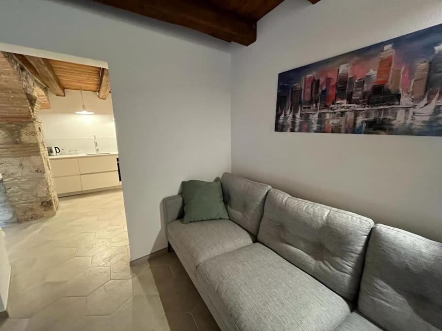 Апартаменти Charme In Centro With Private Parking Асколі-Пічено Екстер'єр фото
